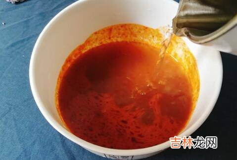 螺蛳粉一般放什么青菜