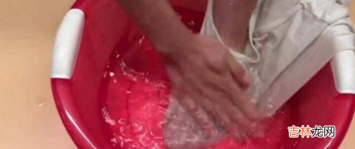桑葚弄到衣服上怎么洗才干净