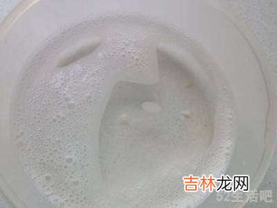 鞋子的橡胶白边脏了怎么办?