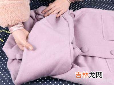 羊绒大衣怎么折叠收纳?