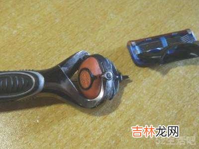 刮毛刀怎么清洗刀片?