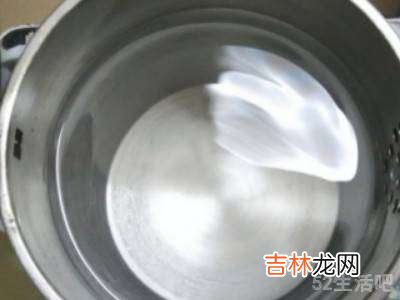 白醋除水垢方法?