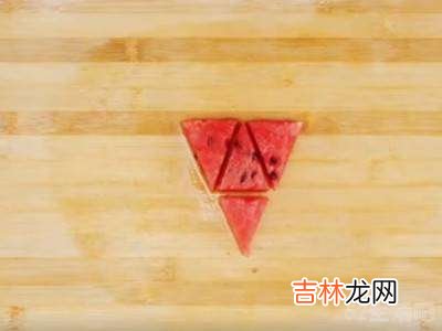 怎么切西瓜果盘?