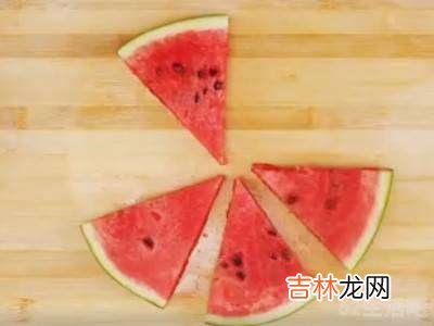 怎么切西瓜果盘?