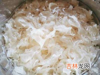 银耳怎么熬出来粘稠感?