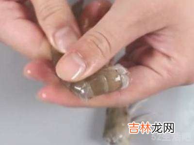 鲜虾怎么剥壳?