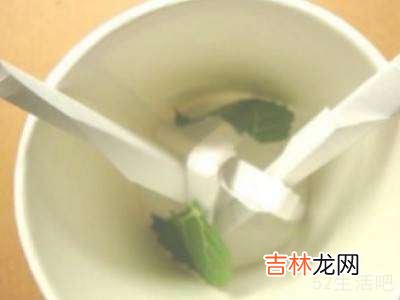 蚕结茧怎么用纸折架子?