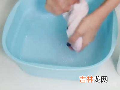 白色真丝染色怎么洗掉?