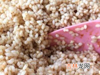 包粽子米里面加什么更加软糯?