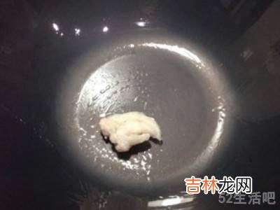 铁锅开锅后中间发黑怎么补救?