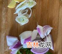 怎么炒鸭肉不粘锅