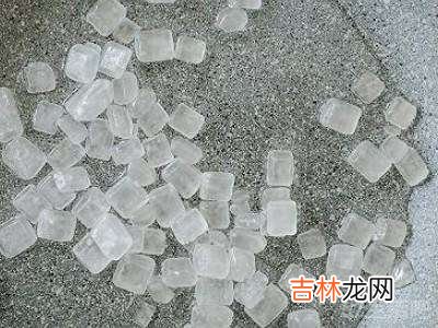 草莓冰糖葫芦制作方法?