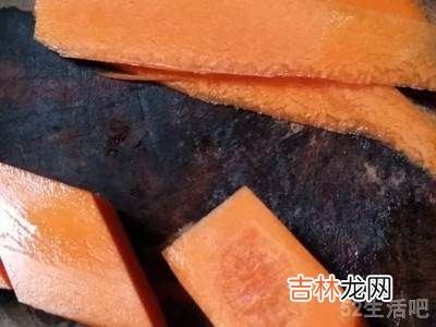 胡萝卜菱形片怎么切?