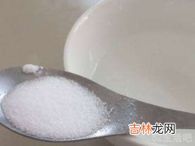 衣服上的铁锈怎么去除?