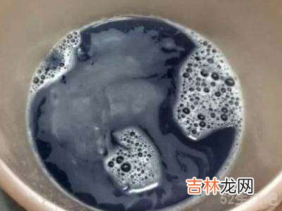 裤子沾上油渍怎么洗?
