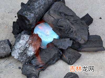 酒精块怎么点燃碳?