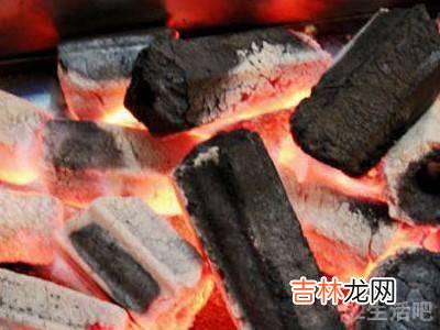 酒精块怎么点燃碳?