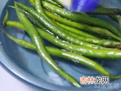 青辣椒如何晒干才能成绿色?