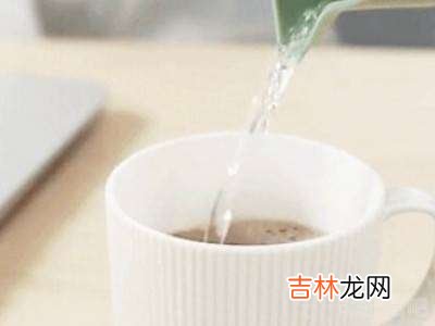 塑料杯第一次用怎么清洗?