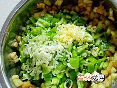 茄子青椒包子馅怎么调?