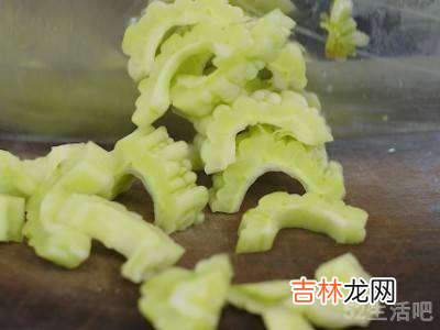 怎么晒紫苏苦瓜皮零食?