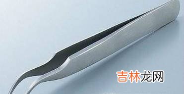 宝宝吃硬东西被卡到怎么办?