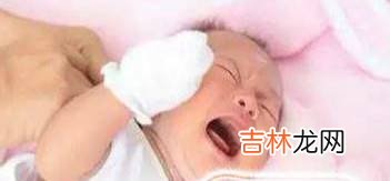 宝宝夜里哭闹的5种原因?