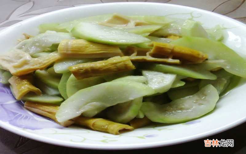 羊尾笋炒瓠子