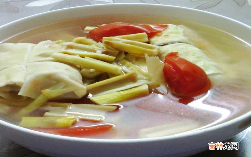 羊尾笋肉面结番茄汤