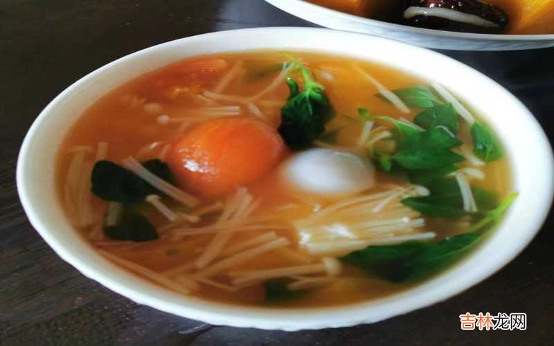 金针菇小蕃茄百合汤