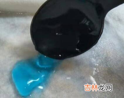 水晶泥弄到毛绒被单上怎么办