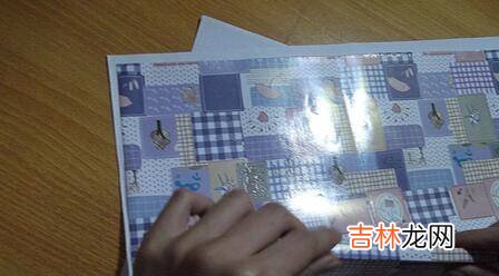 包书纸怎么包书