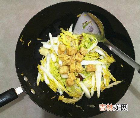 炒豆腐泡怎么做