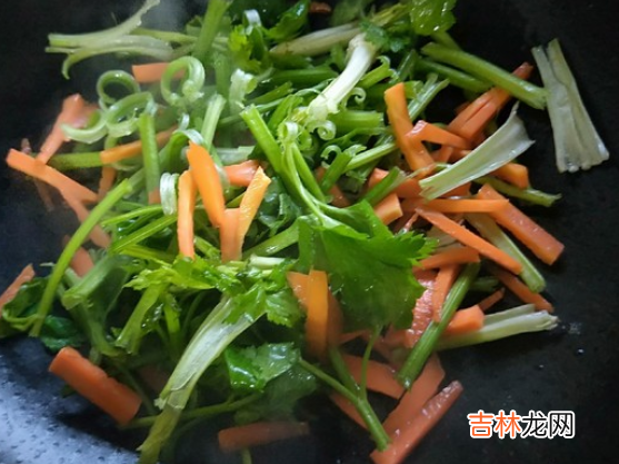 胡萝卜炒芹菜怎么做好吃又营养价值