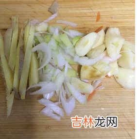 胡萝卜和粉条怎么炒好吃