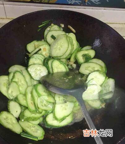 黄瓜热炒怎么做