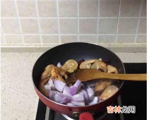 红烧虾怎么炒好吃又简单