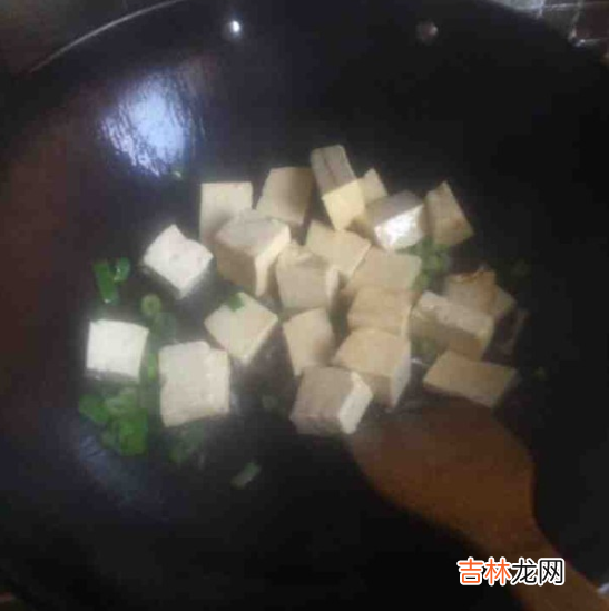 炒蛤蜊豆腐怎么做