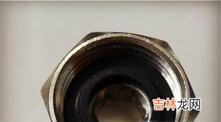 新安装水管接头漏水的原因及解决方法?