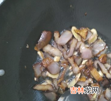 白椒炒腊肉怎么做