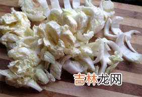 白菜炒鱼豆腐怎么做