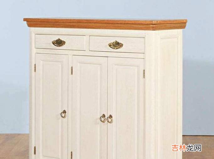 白色柜门家具配什么颜色拉手好?