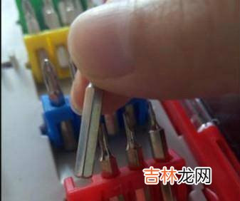 多功能螺丝刀使用方法?