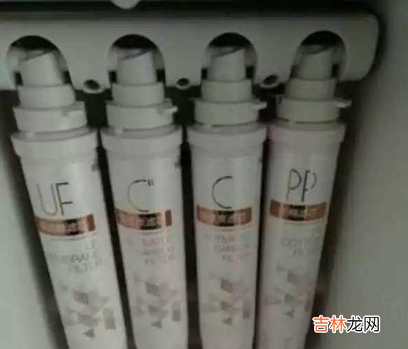美的厨下式净水机滤芯更换?