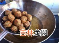 绿豆面丸子如何做蓬松