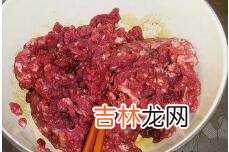 牛肉圆葱馅怎么调好吃