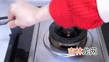 天然气红色火焰怎么办