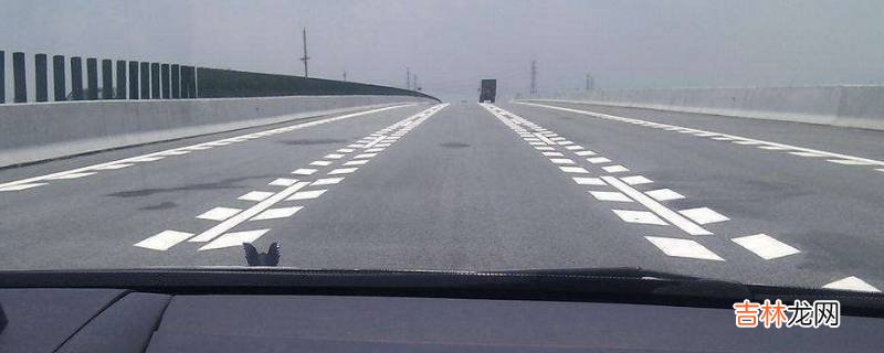 锯齿状道路标线是什么意思