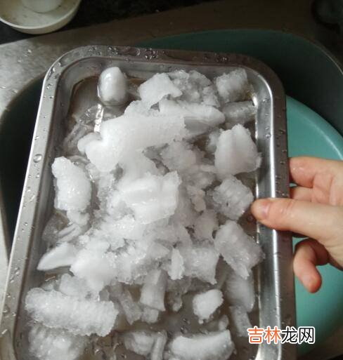 冰箱霜太厚了怎么快速除霜冻