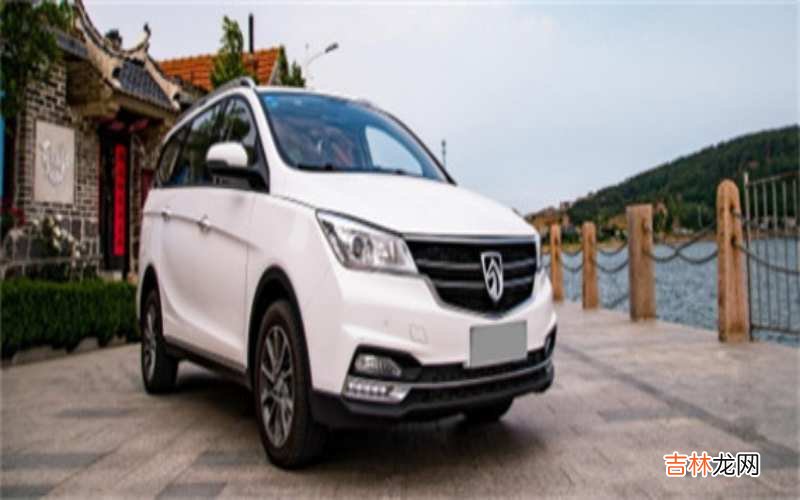 B2駕駛證可以開11座面包車嗎？